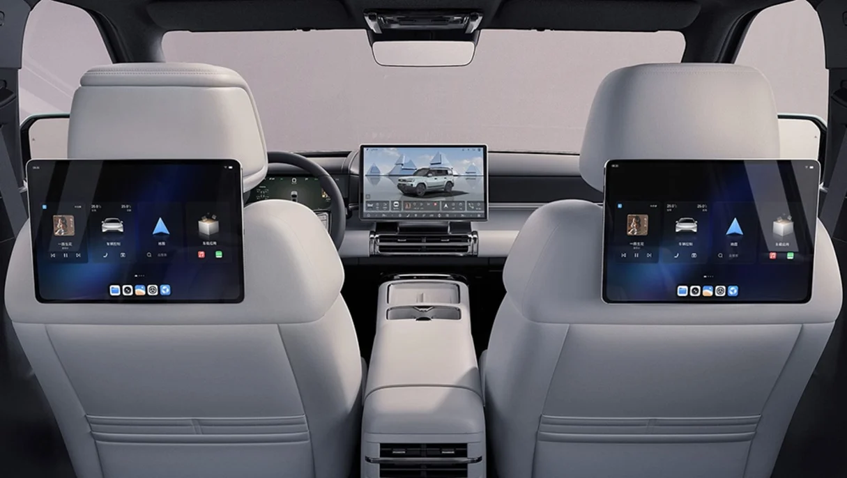 BYD Ti7 features middle row passenger tablet screens