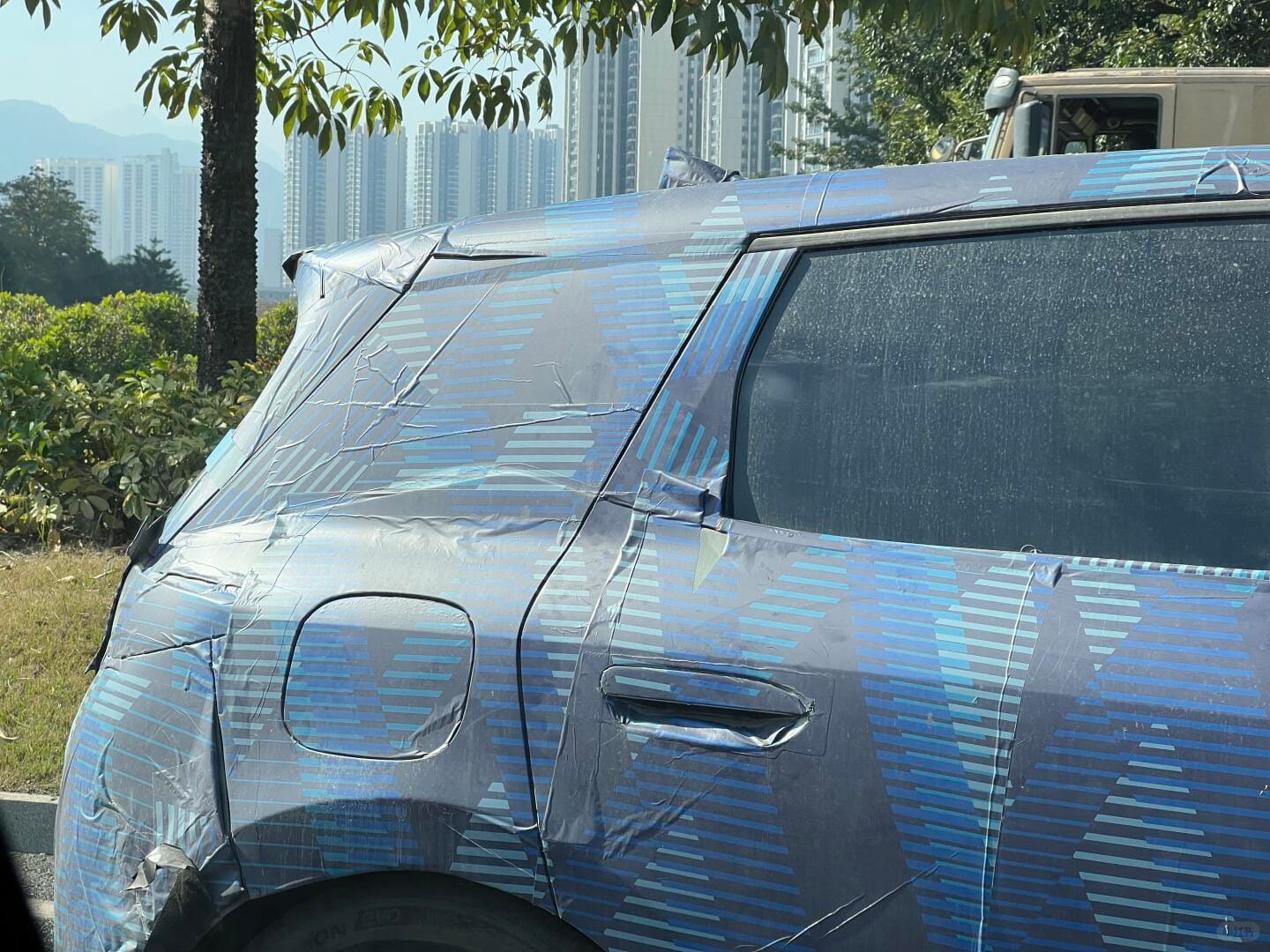 Rear Charging Port indicated RWD